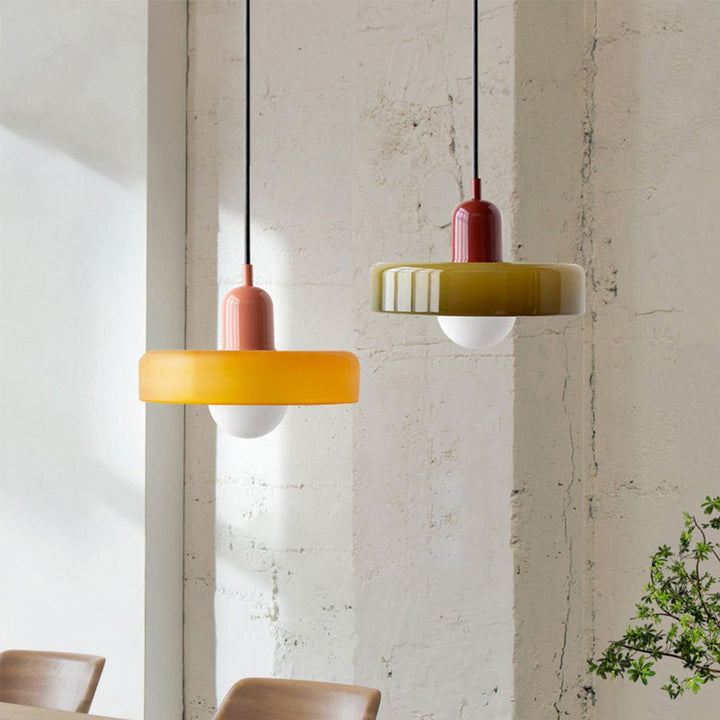 Lampa wisząca Bauhaus z kolorowego szkła