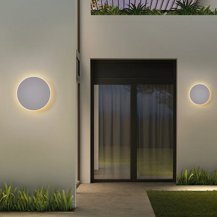 Minimalistyczna okrągła lampa LED na ścianę z metalu do użytku zewnętrznego