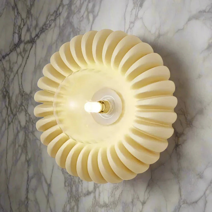 Nowoczesna Kreatywna Lampa Ścienna do Sypialni z Żywicy