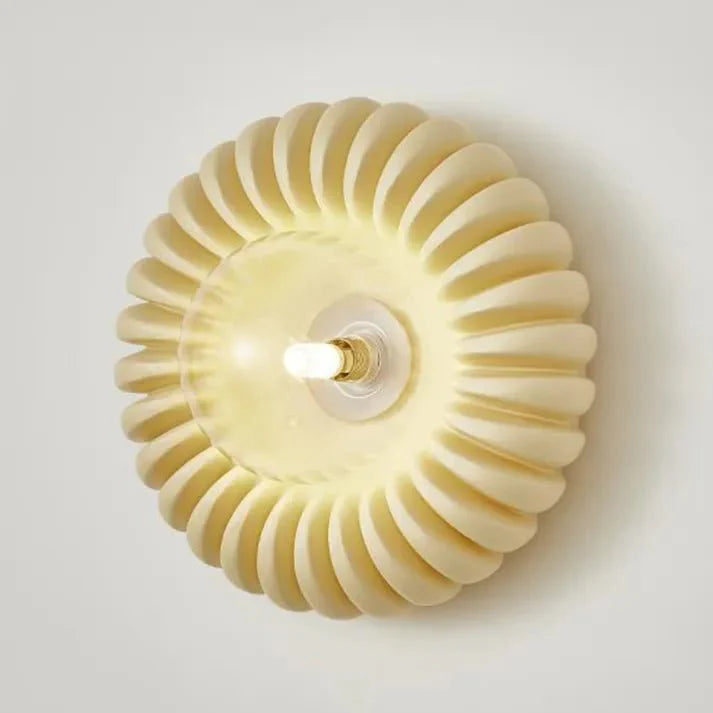 Nowoczesna Kreatywna Lampa Ścienna do Sypialni z Żywicy