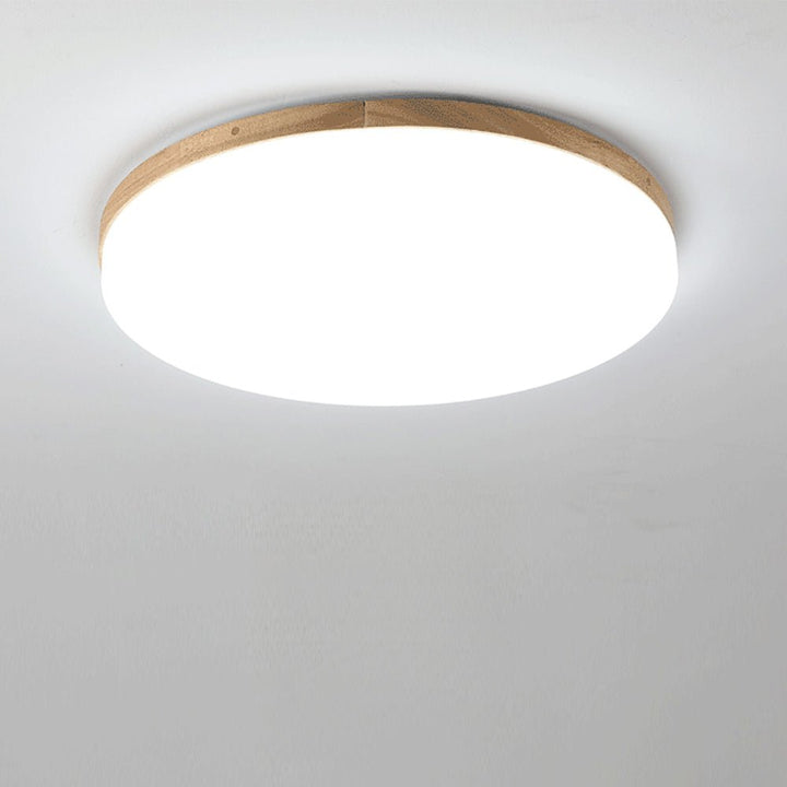 Kilka okrągłych lamp sufitowych LED z akrylu