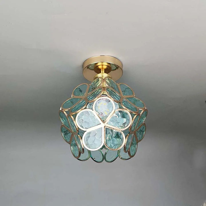 Lampa sufitowa w stylu kwiatowym