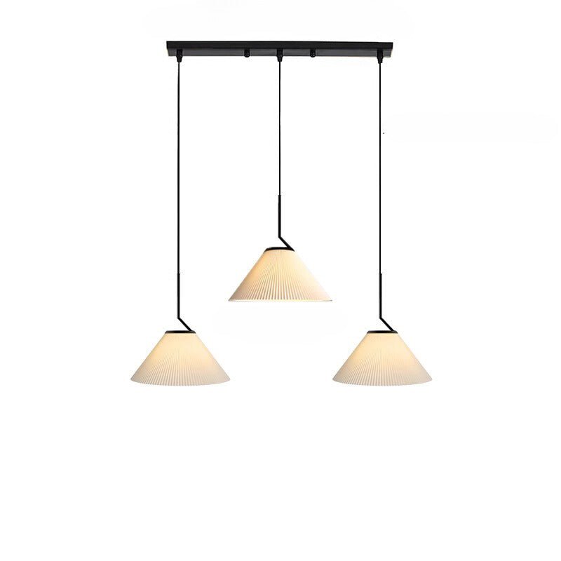 Nordycka plisowana lampa wisząca w kolorze kremowym