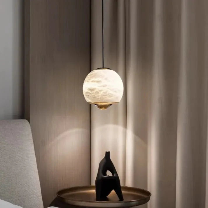 Nordycka Marmurowa Lampa Wisząca z Alabastru