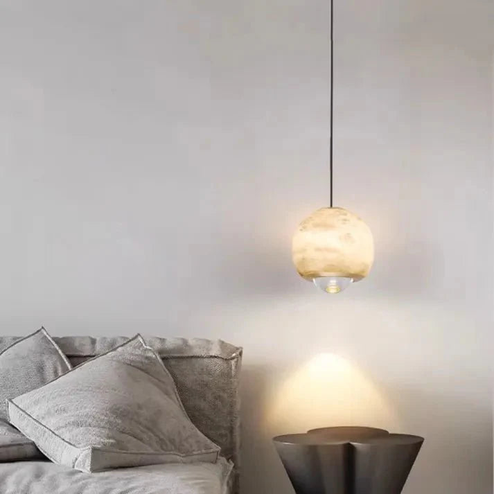 Nordycka Marmurowa Lampa Wisząca z Alabastru