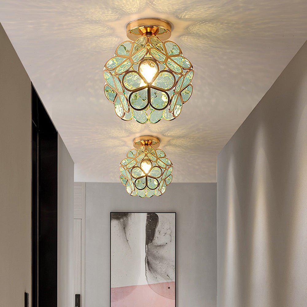 Lampa sufitowa w stylu kwiatowym