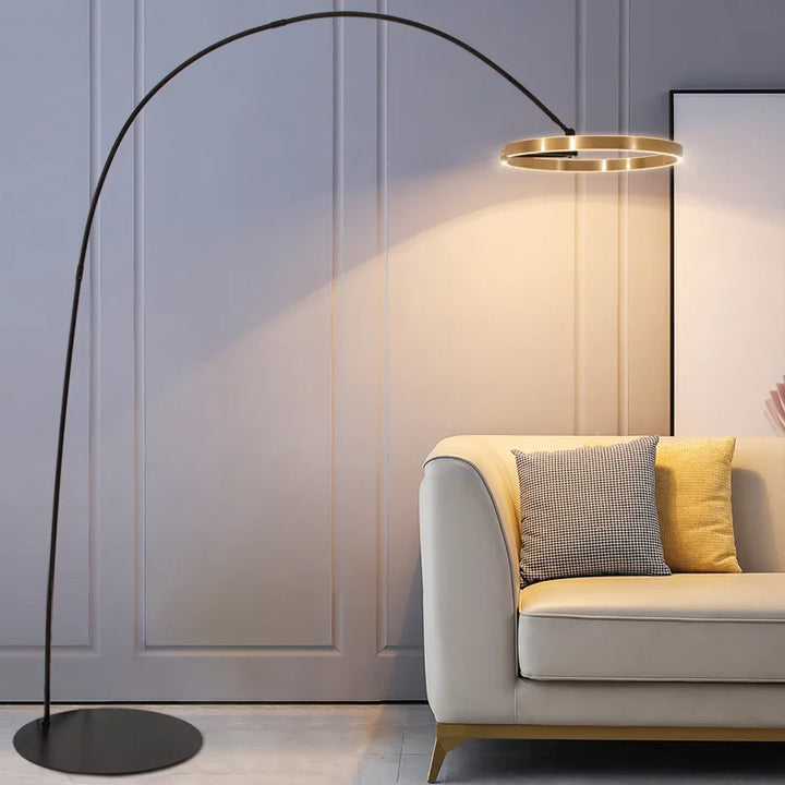 Skandynawska lampa stojąca LED