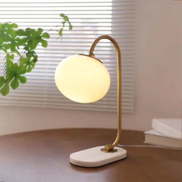 Lampa stołowa Marshmallow z metalu i szkła