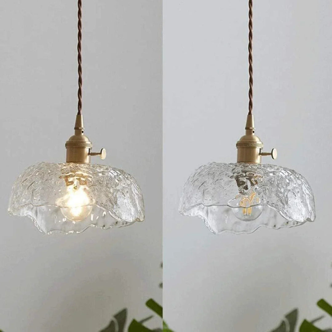 Nieregularna lampa wisząca z mosiężnego szkła