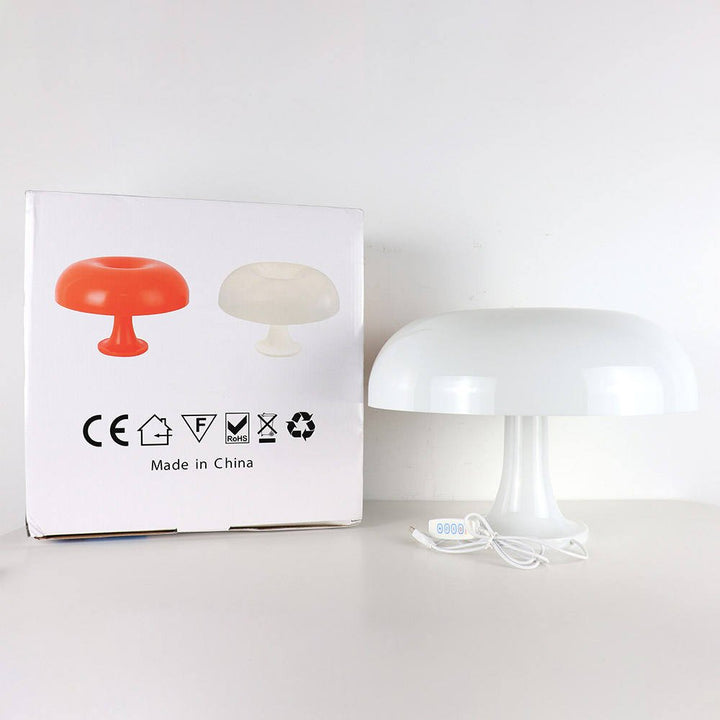 Minimalistyczna lampa stołowa w kształcie grzyba