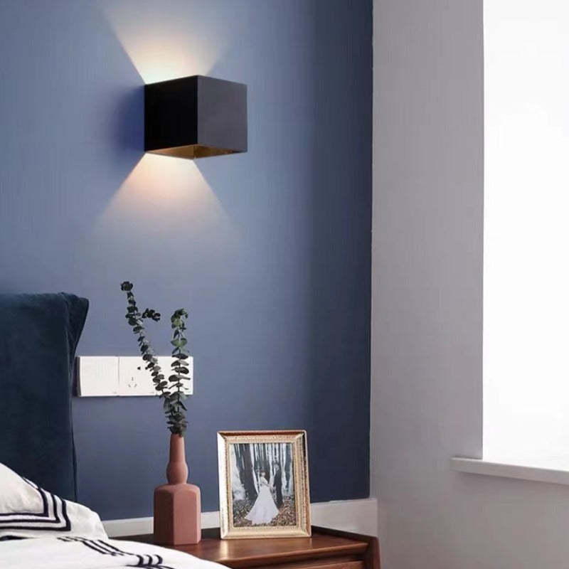 Nowoczesna Aluminiowa Wodoodporna Lampa LED na Ścianę do Użytku Wewnętrznego i Zewnętrznego