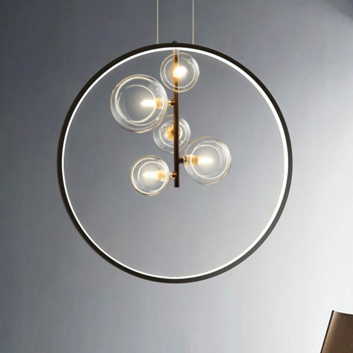 Nordyckie lampy wiszące Bubble ze szklanym kloszem