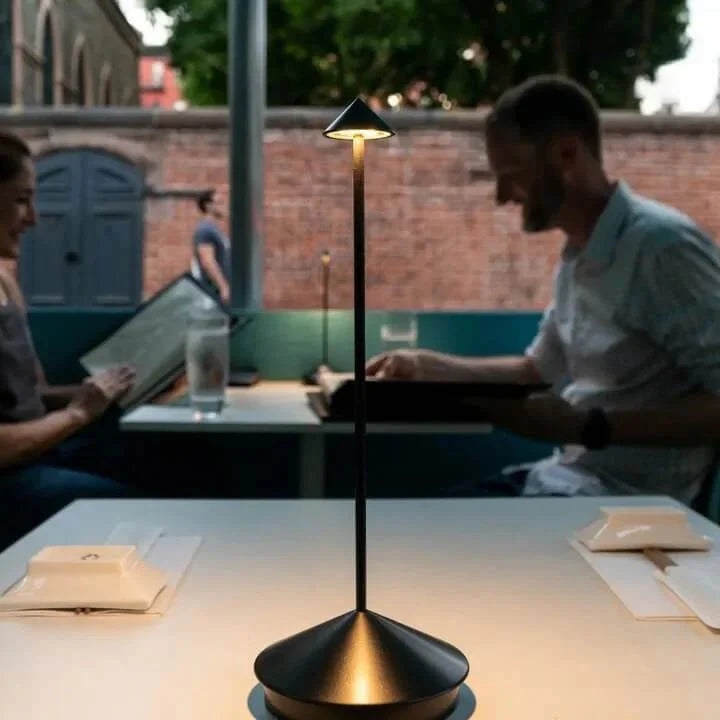 Minimalistyczna Lampa Stołowa LED Bezprzewodowa