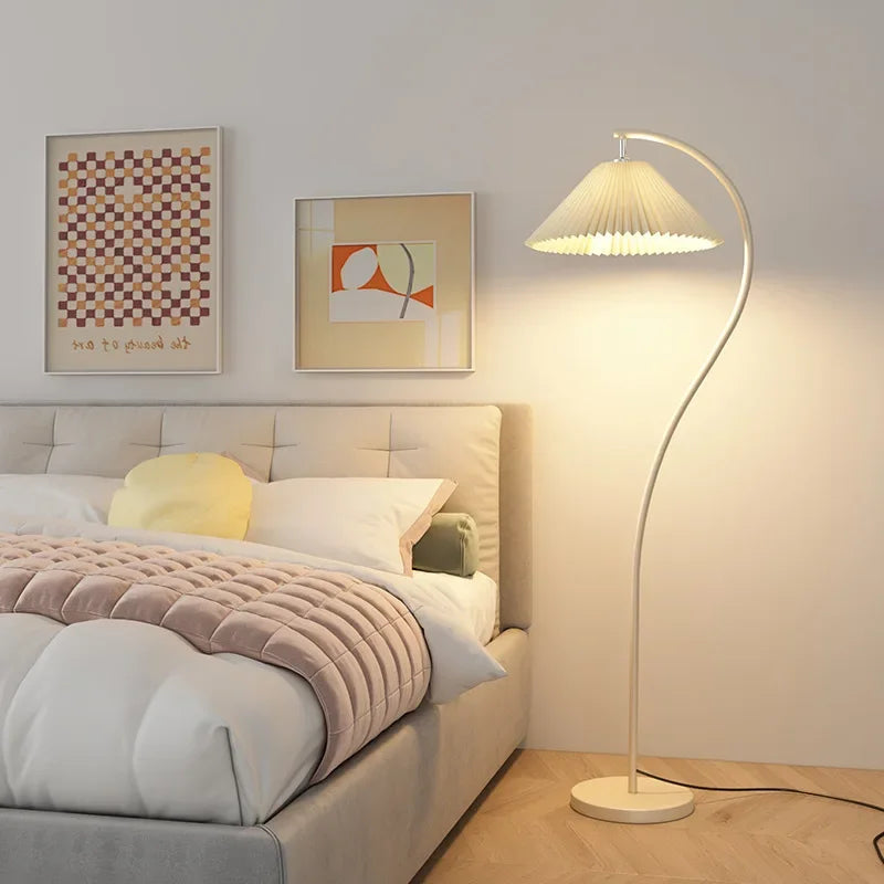 Nowoczesna lampa podłogowa LED z tkaniny