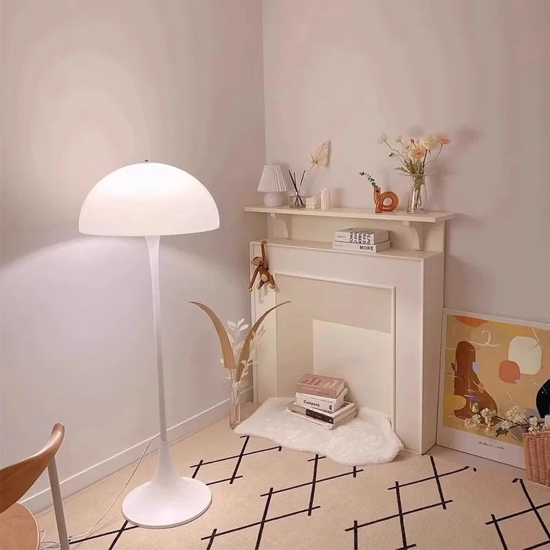Skandynawska duńska designowa lampa podłogowa LED w kształcie grzyba