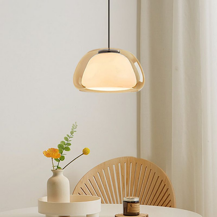 Nowoczesna lampa wisząca ze szkła mlecznego