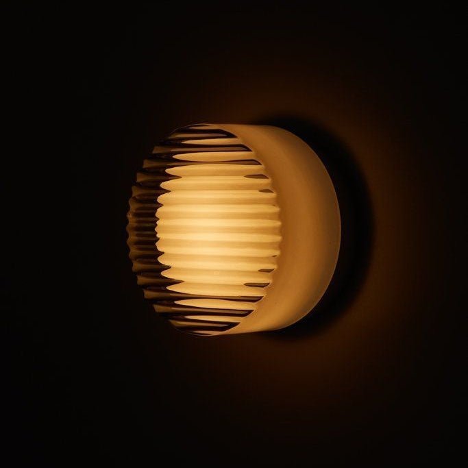 Nowoczesna lampa ścienna LED do wnętrz i na zewnątrz
