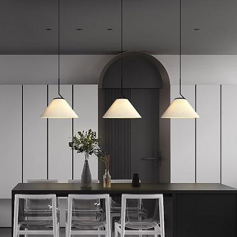 Nordycka plisowana lampa wisząca w kolorze kremowym