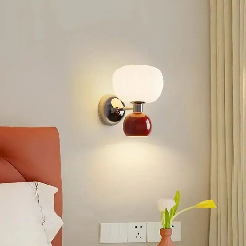 Nowoczesne lampy ścienne LED w kolorze kremowym