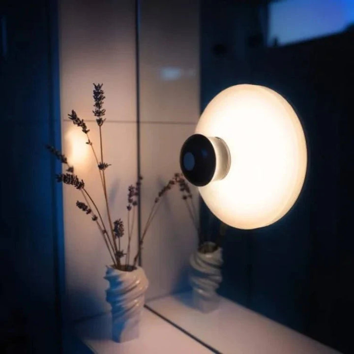 Lampka LED z przyssawką