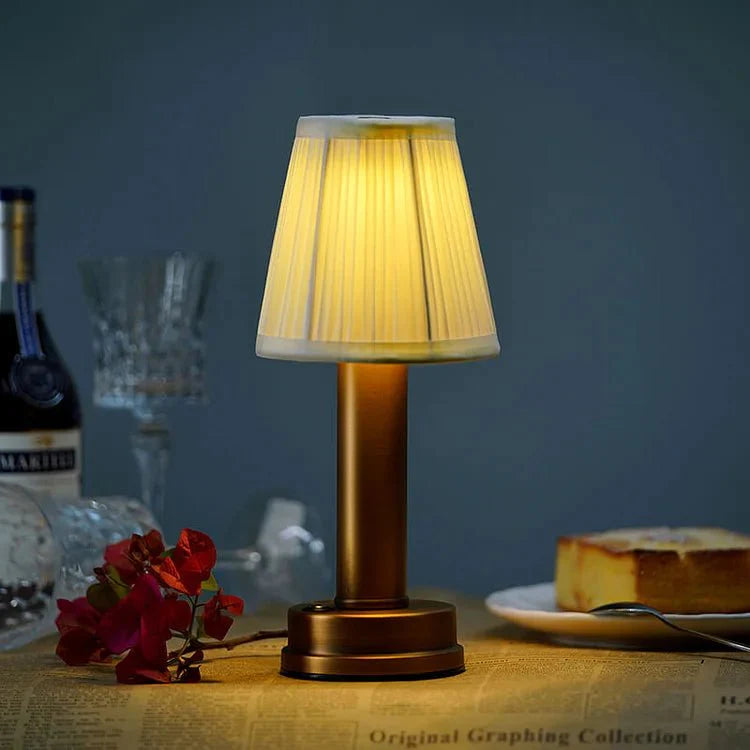 LED bezprzewodowa metalowa lampa stołowa