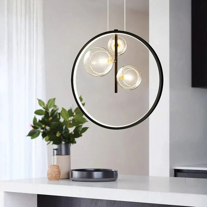 Nordyckie lampy wiszące Bubble ze szklanym kloszem