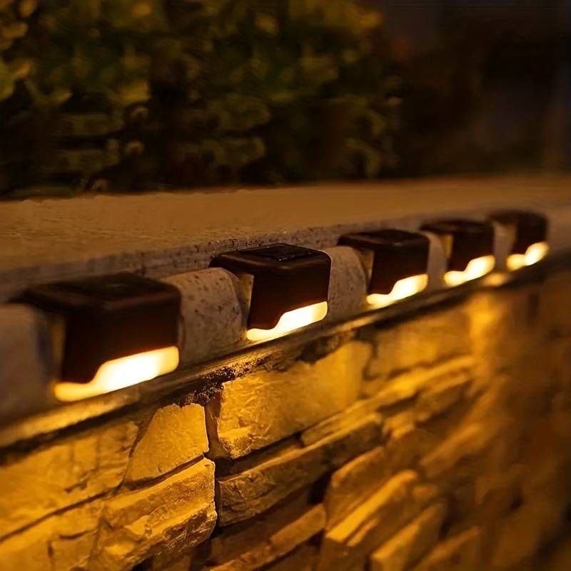 Bezprzewodowe lampy LED na ścianę zasilane energią słoneczną - Stwórz idealną atmosferę w swoim ogrodzie!