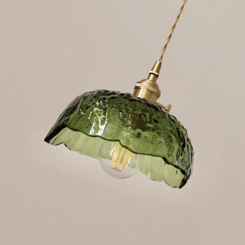 Nieregularna lampa wisząca z mosiężnego szkła