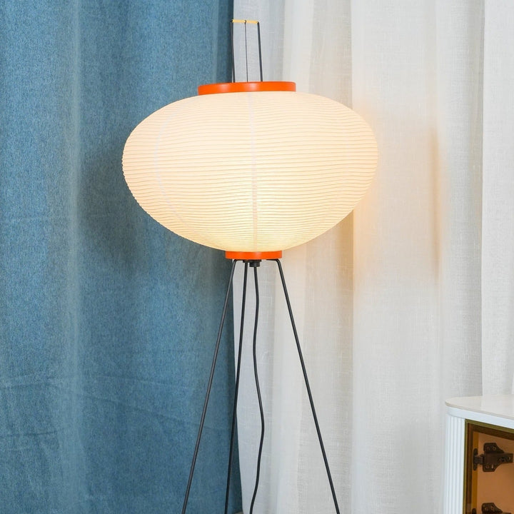 Lampa podłogowa z papieru ryżowego