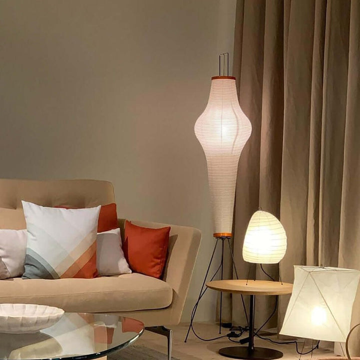 Lampa podłogowa z papieru ryżowego