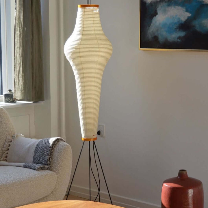 Lampa podłogowa z papieru ryżowego