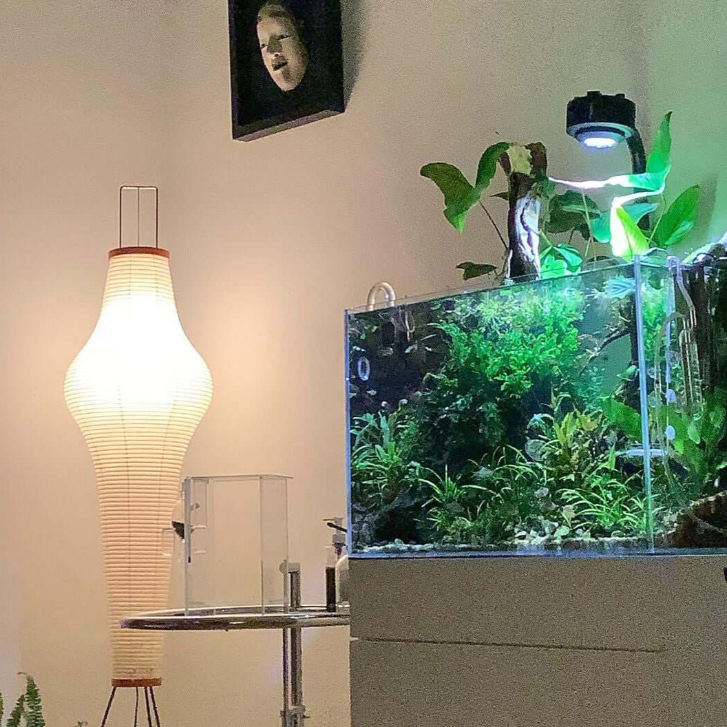 Lampa podłogowa z papieru ryżowego