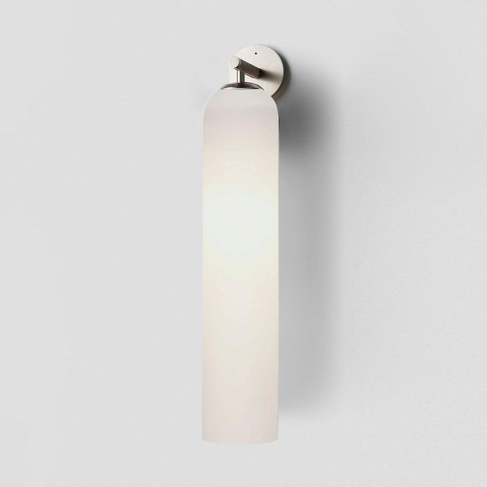 Szklana lampa ścienna
