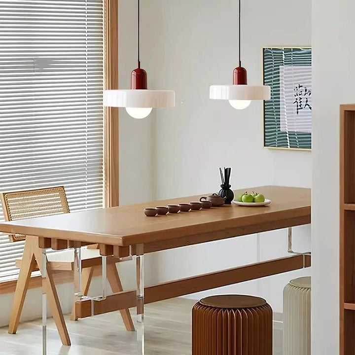 Lampa wisząca Bauhaus z kolorowego szkła