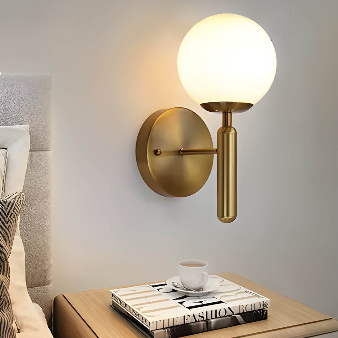 Lampa ścienna Clair z przetworzonego szkła