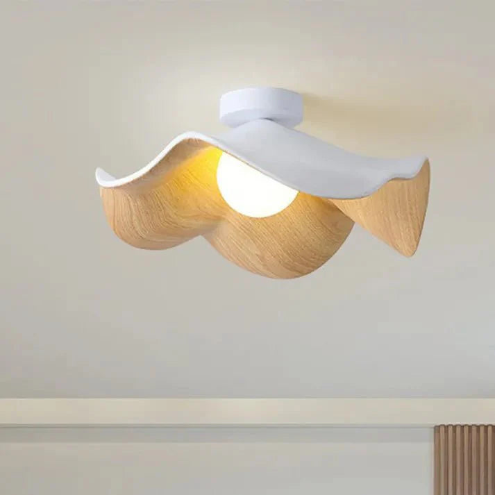 Skandynawska lampa sufitowa Lotus z żywicy