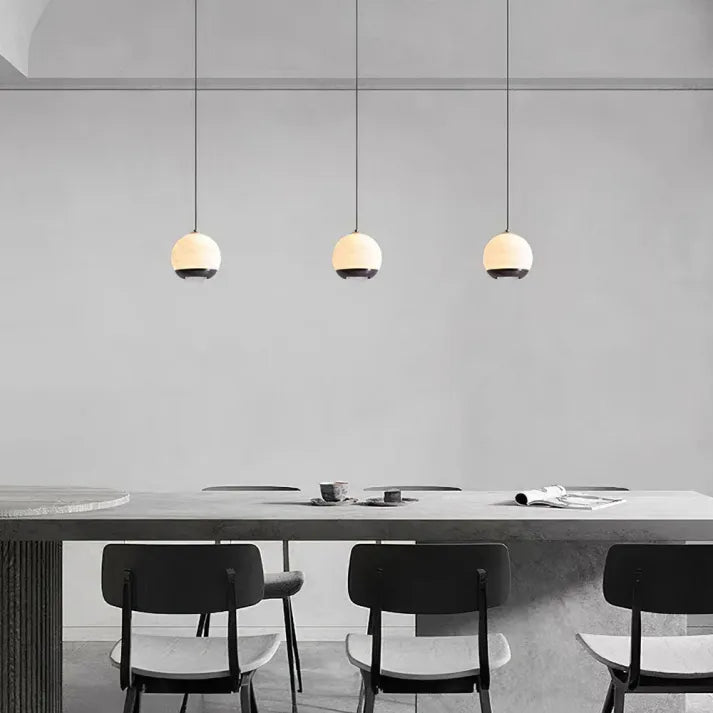 Nordycka Marmurowa Lampa Wisząca z Alabastru