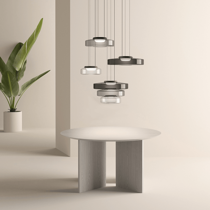 Szklane lampy wiszące w stylu Bauhaus