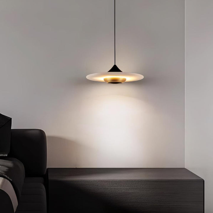 Lampa Wisząca W Kształcie Latającego Spodka z Marmuru