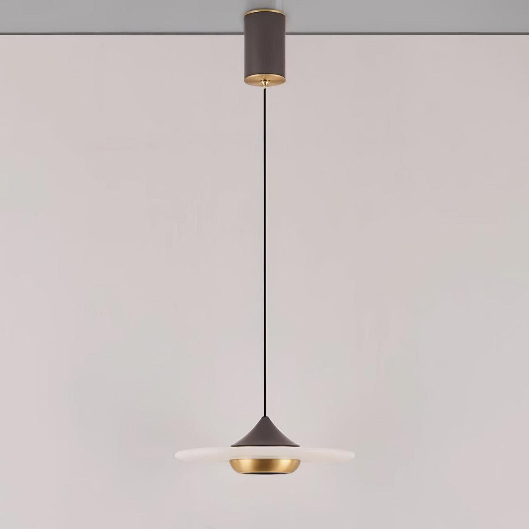 Lampa Wisząca W Kształcie Latającego Spodka z Marmuru