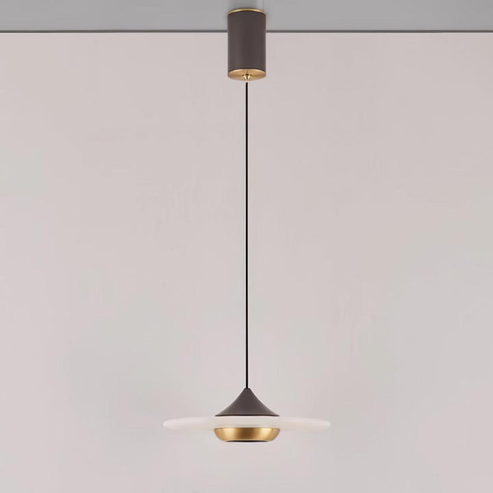 Lampa Wisząca W Kształcie Latającego Spodka z Marmuru