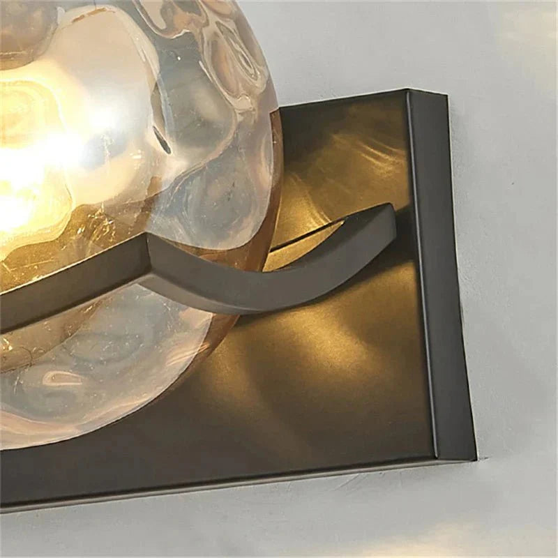 Nowoczesna lampa ścienna LED ze szkła