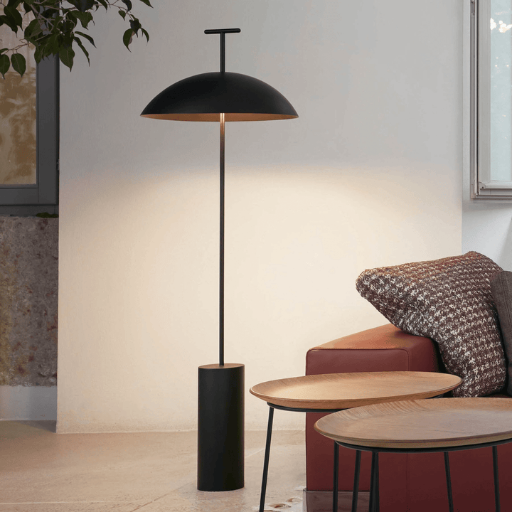 Minimalistyczna skandynawska lampa podłogowa