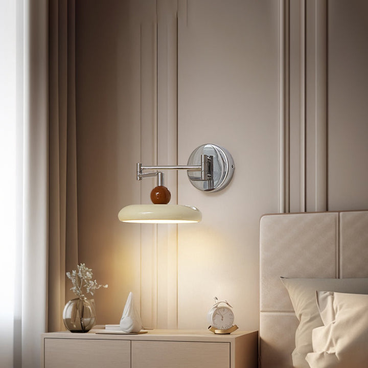 Lampa Ścienna Lola z Ruchomym Ramieniem