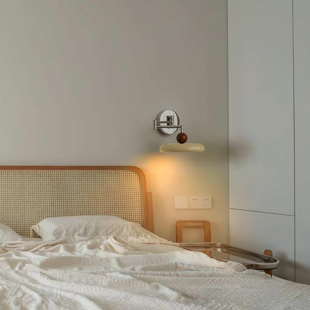 Lampa Ścienna Lola z Ruchomym Ramieniem