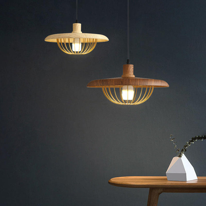 Lampy wiszące imitujące drewno