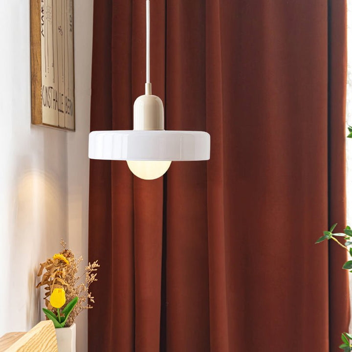 Lampa wisząca Bauhaus z kolorowego szkła