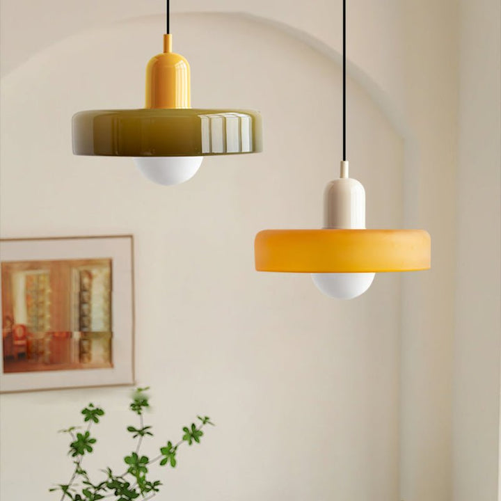 Lampa wisząca Bauhaus z kolorowego szkła