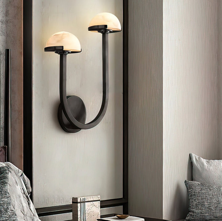 Lampa ścienna z alabastru w kształcie grzyba