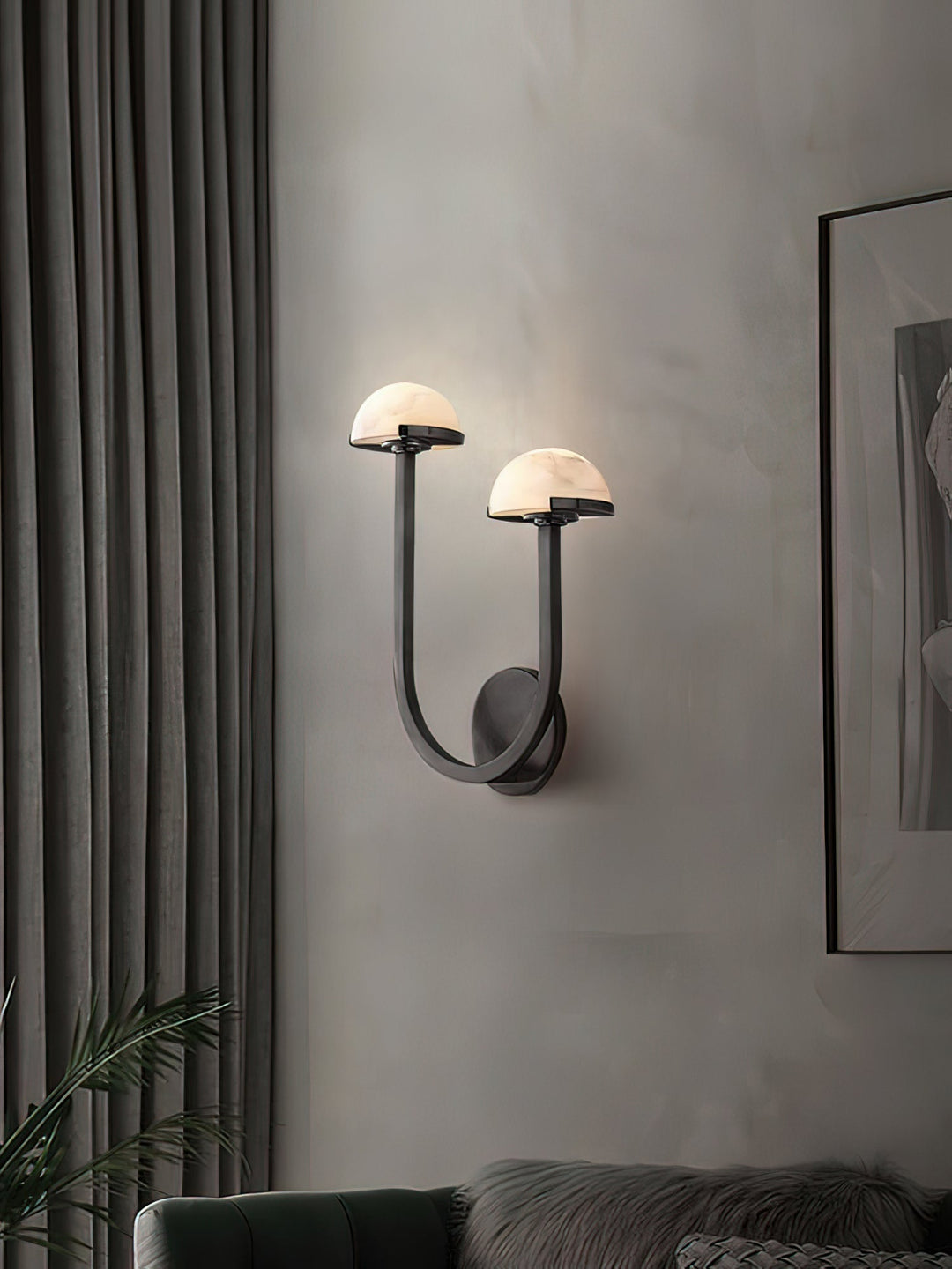 Lampa ścienna z alabastru w kształcie grzyba